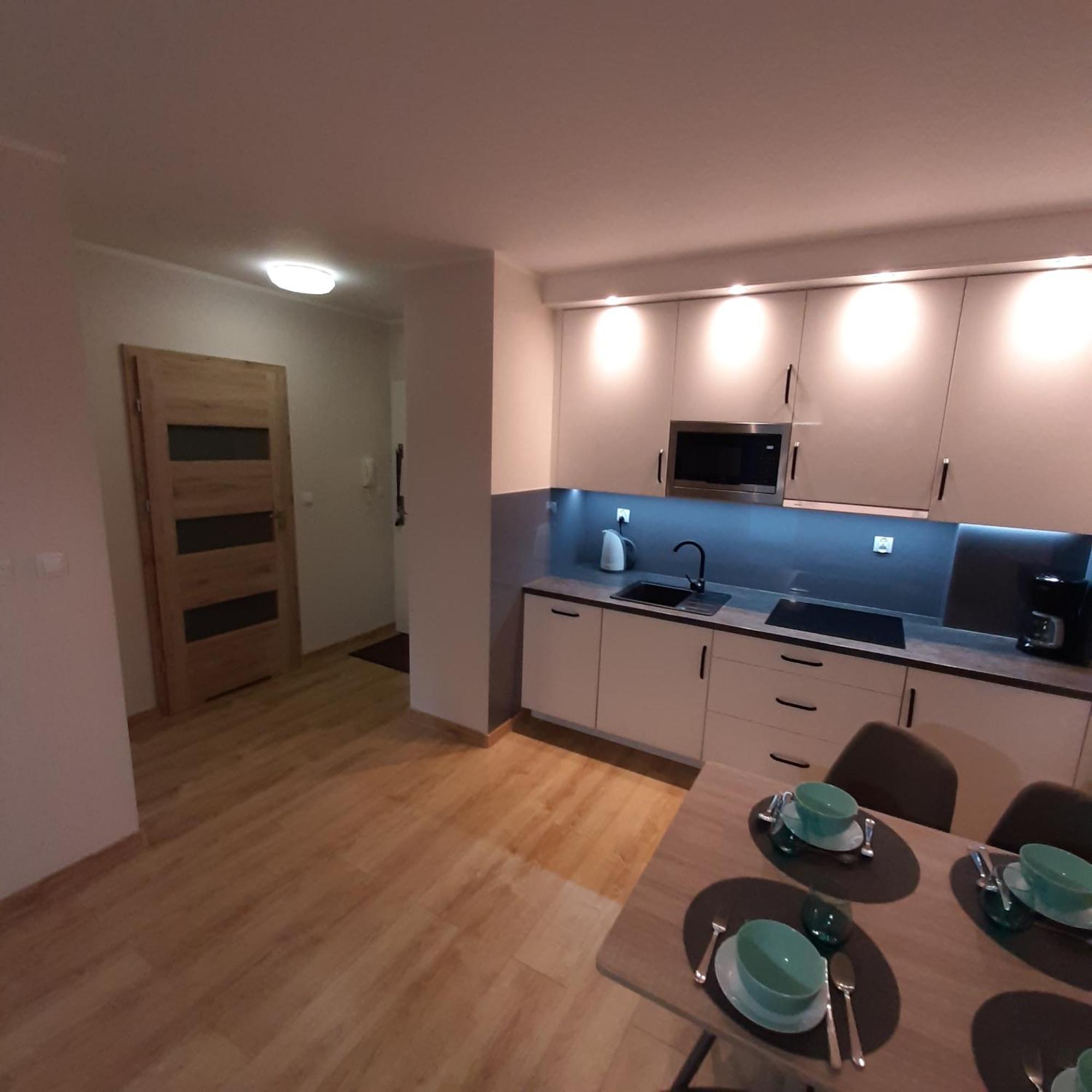 Apartment Plaza Kasprowicza 14 I 16 *